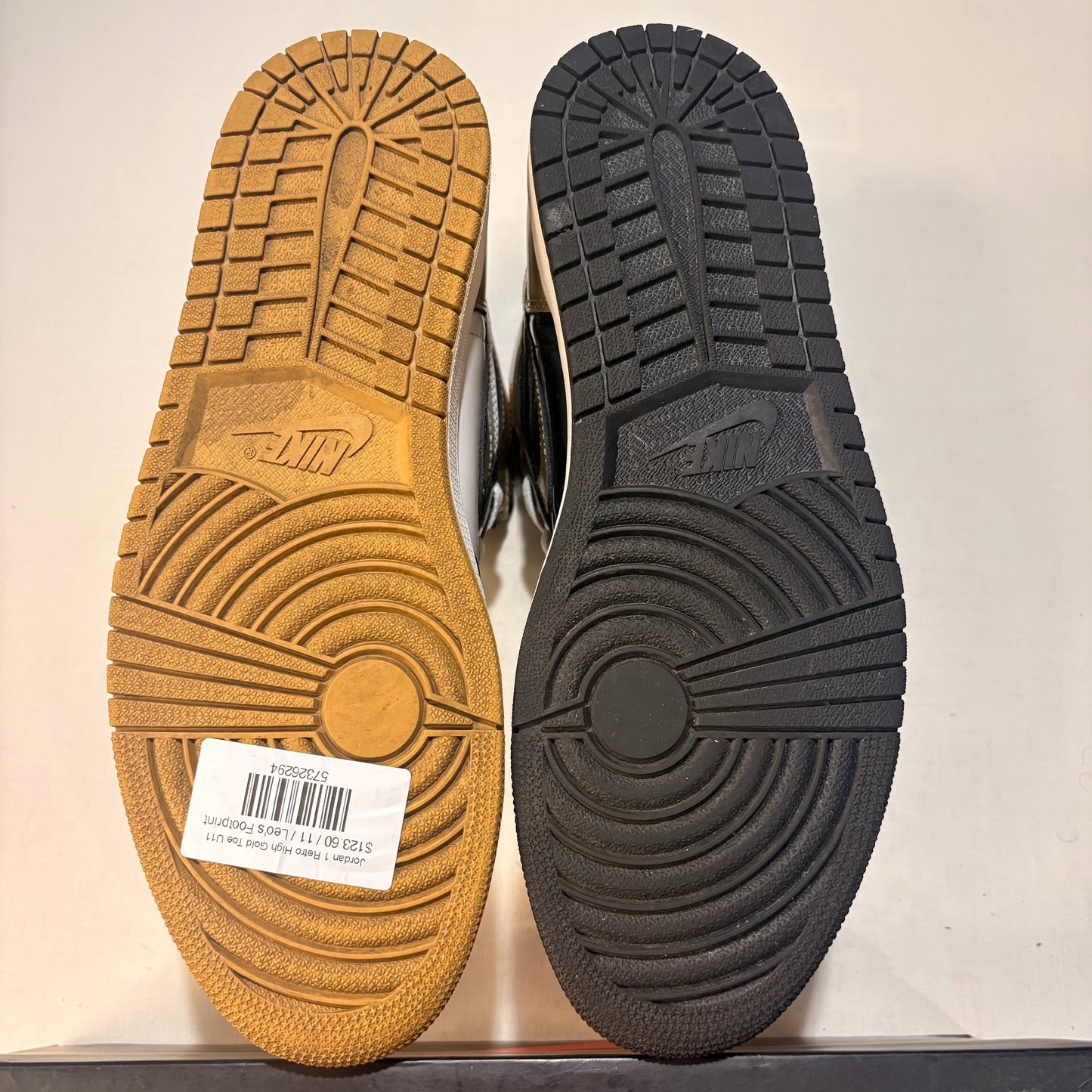 Jordan 1 Retro High Gold Toe U11