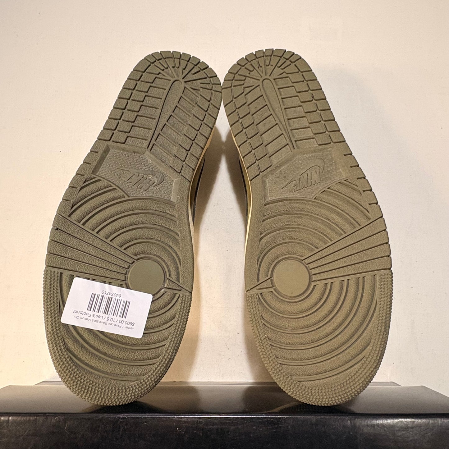 Jordan 1 Retro Low Travis Scott Medium Olive Sample U10.5