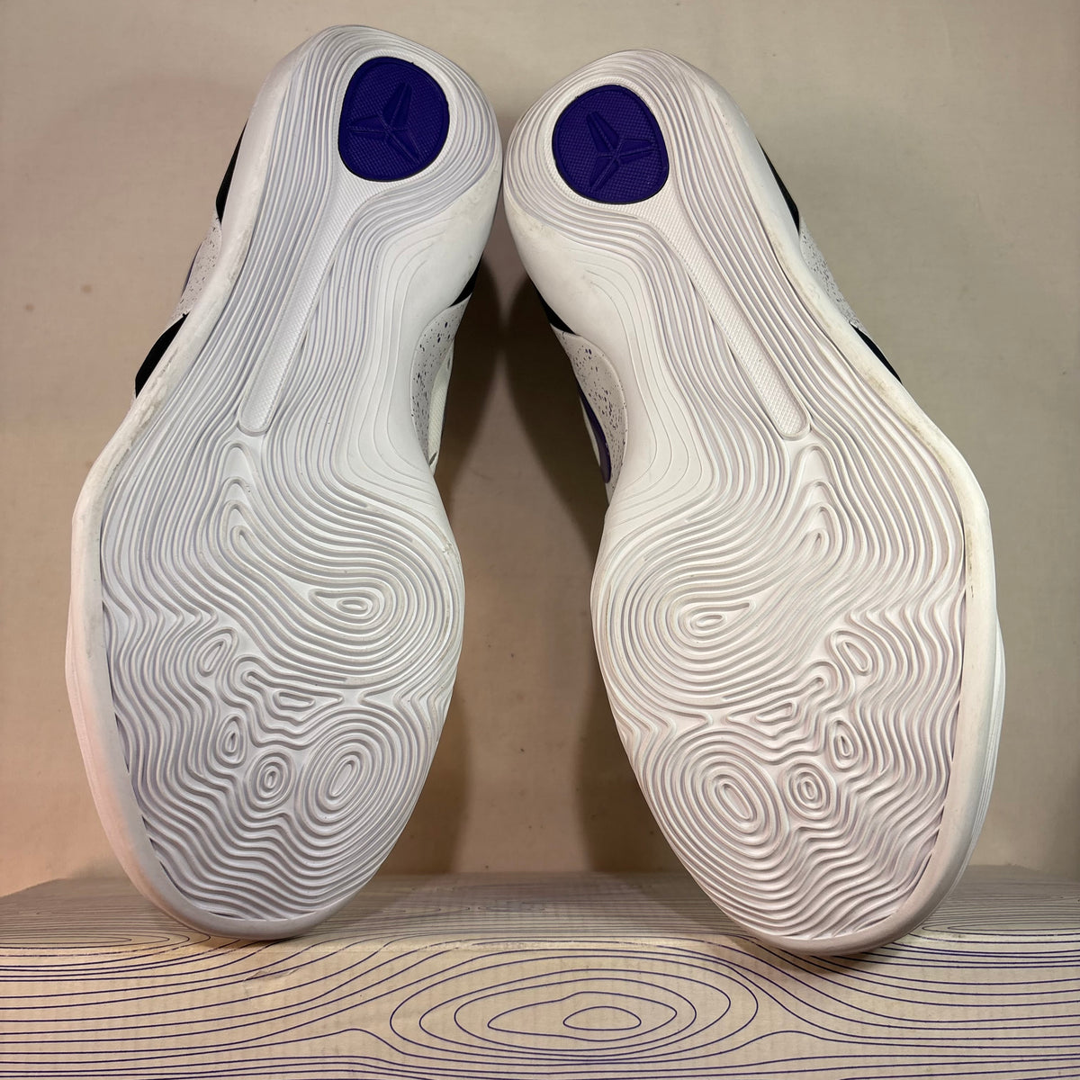 Nike Kobe 9 EM Low Protro TB White Court Purple U10.5