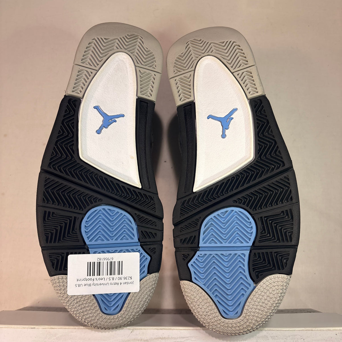 Jordan 4 Retro University Blue U8.5