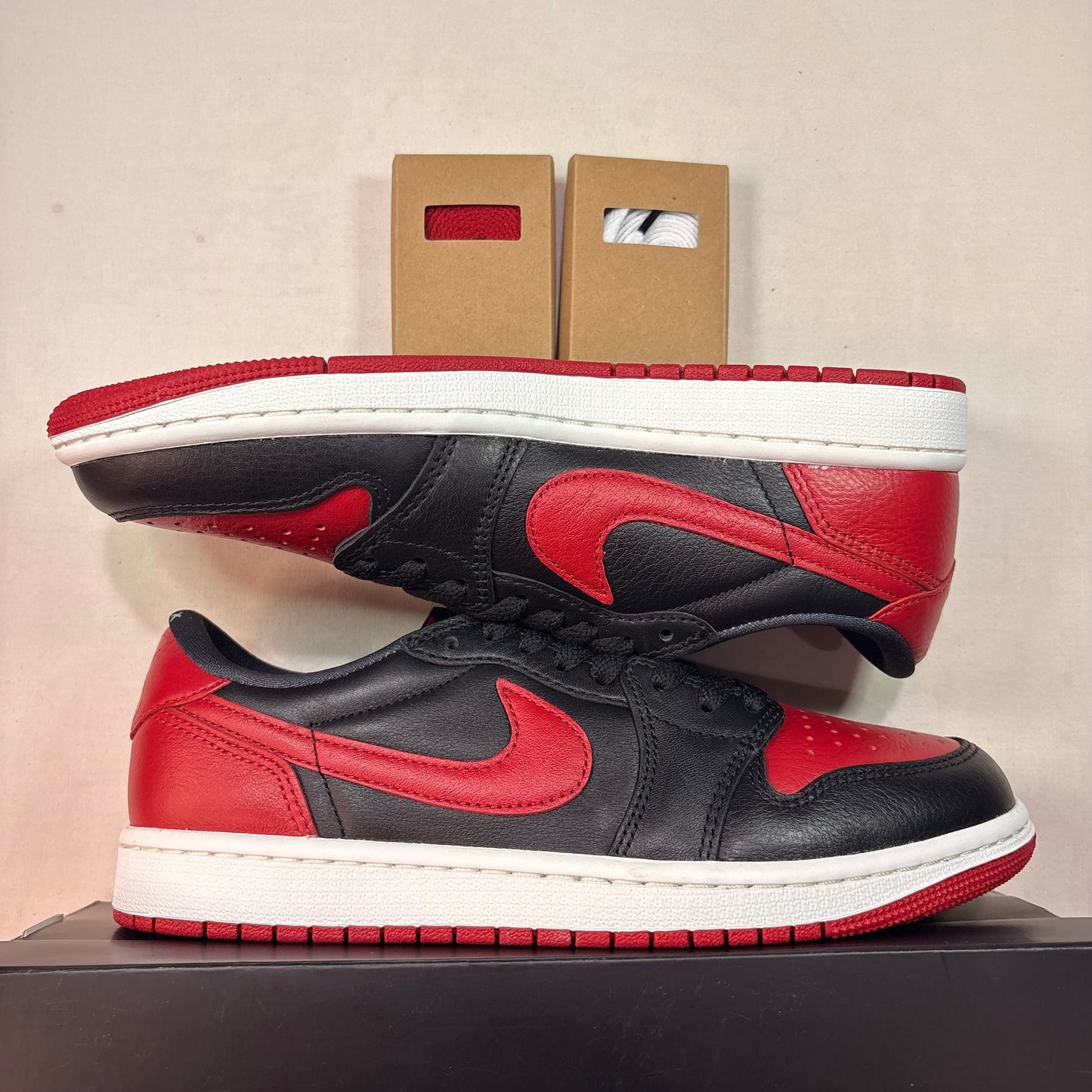 Jordan 1 Retro Low Banned U7.5