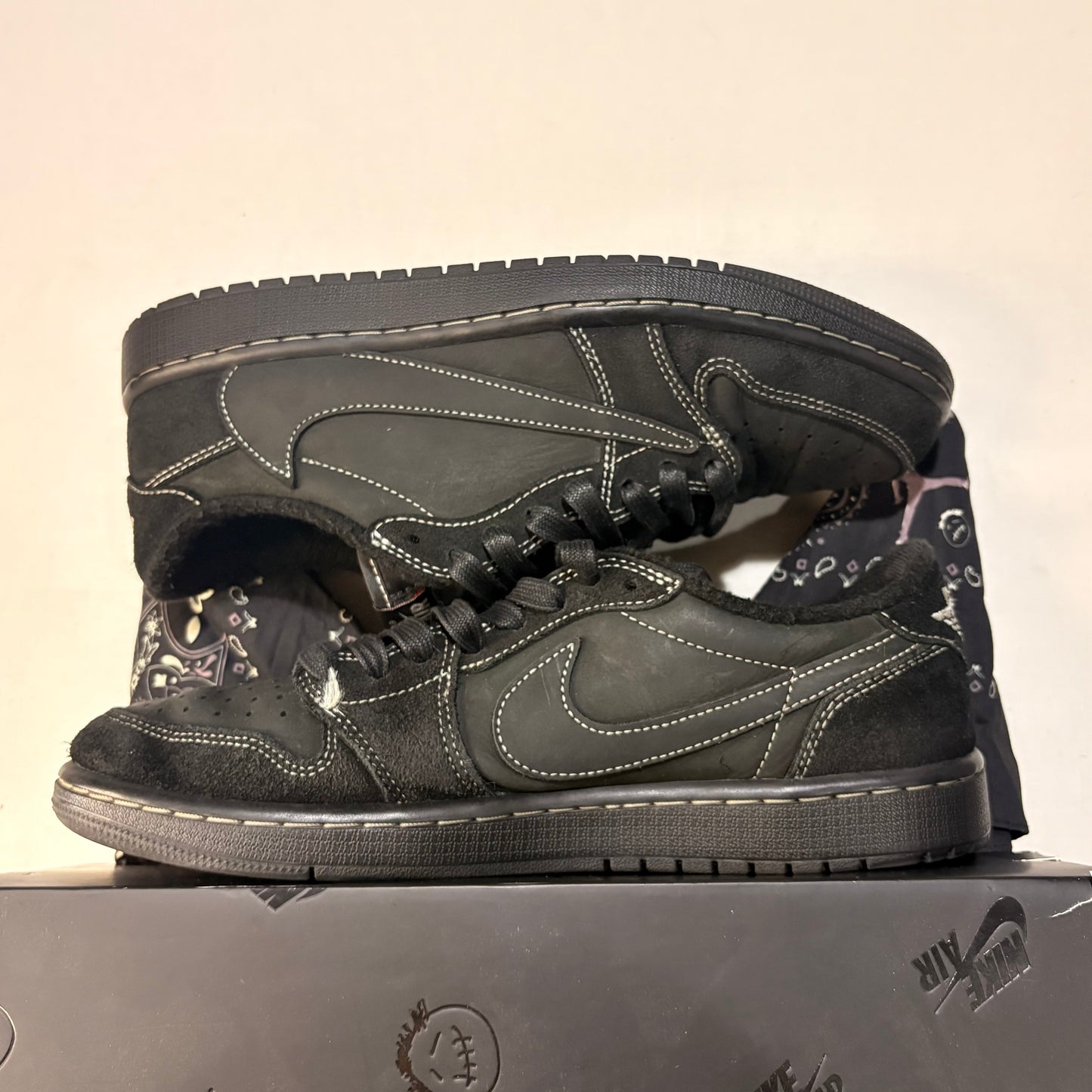 Jordan 1 Retro Low OG Travis Scott Black Phantom U9