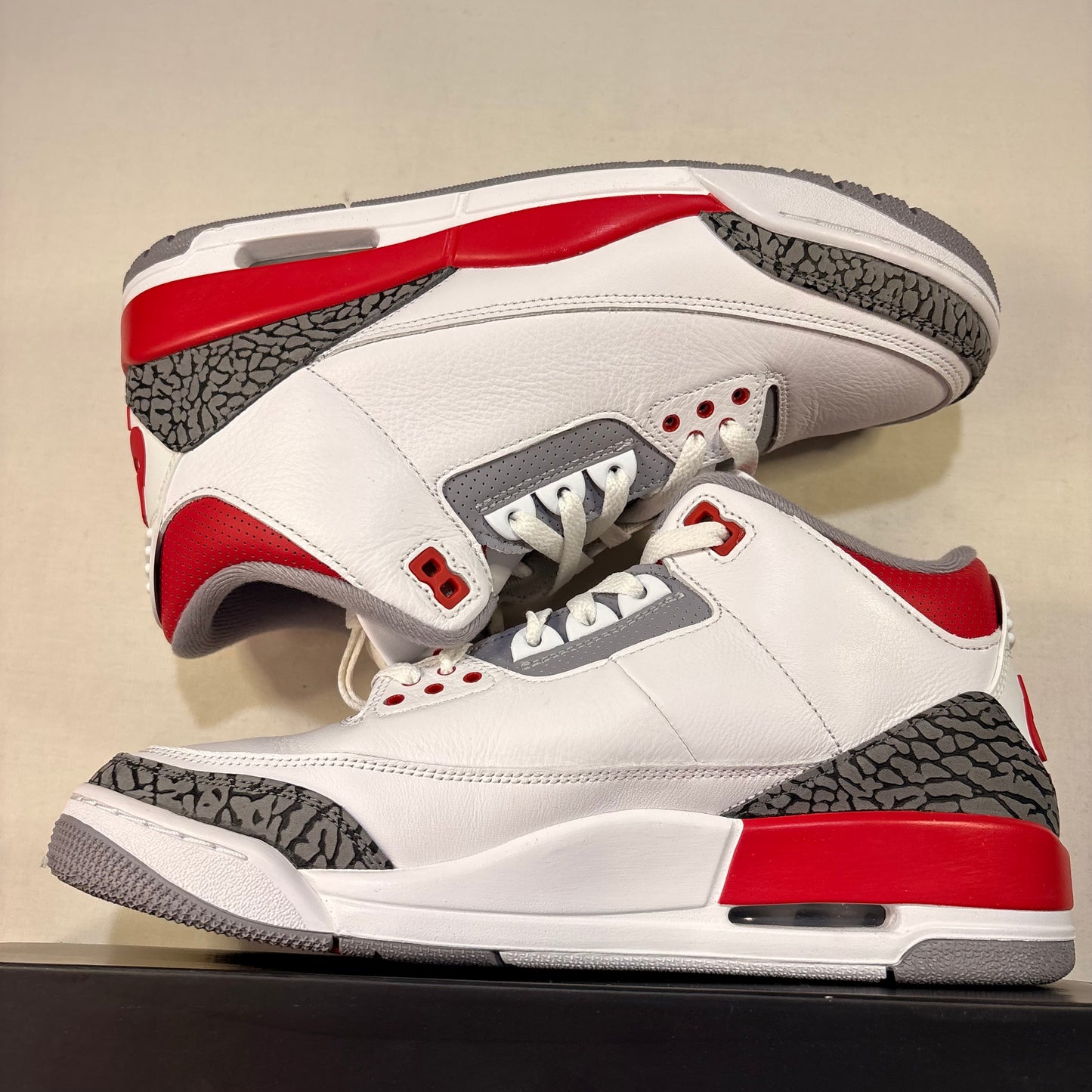 Jordan 3 Retro Fire Red (2022) U10