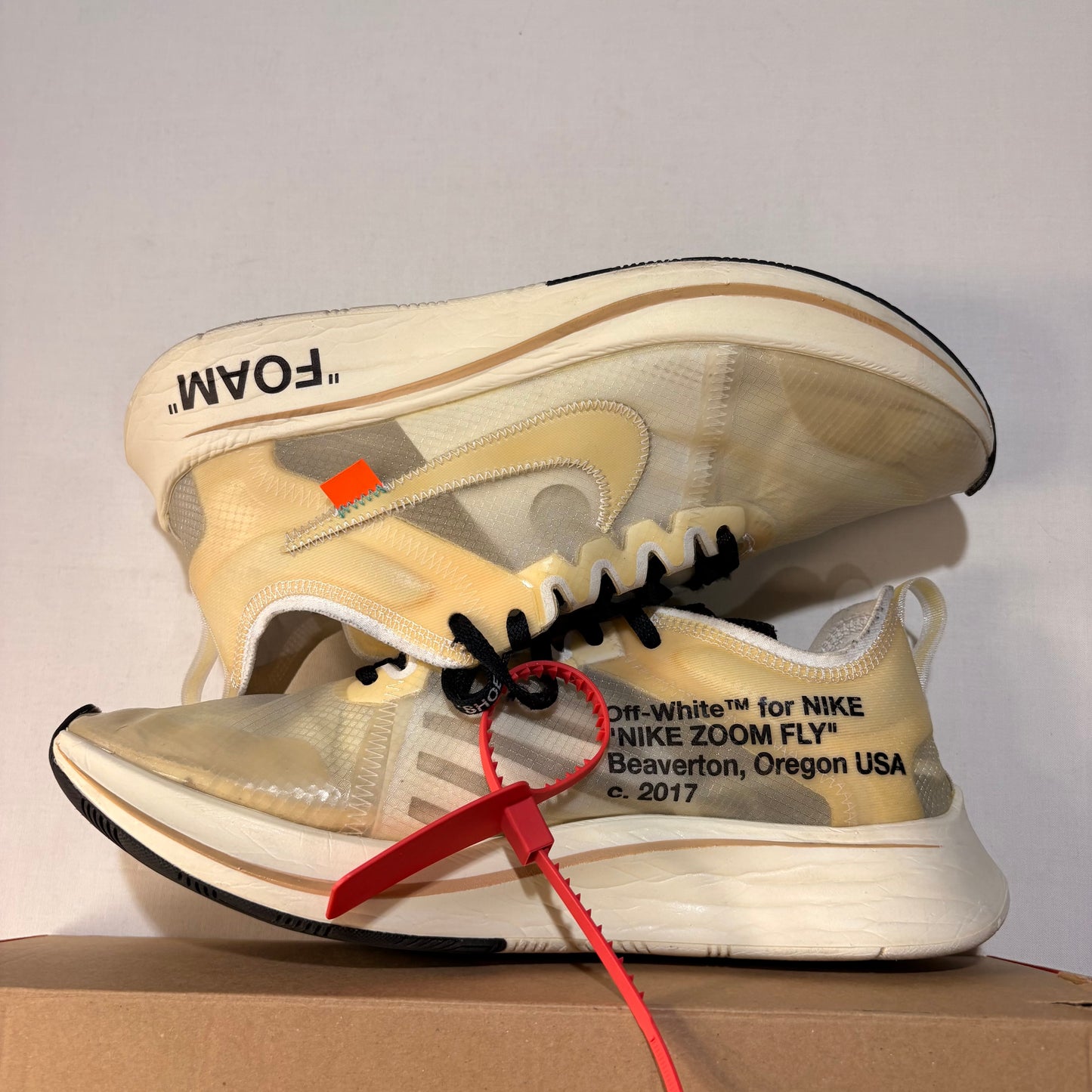Nike Zoom Fly Off White U9.5
