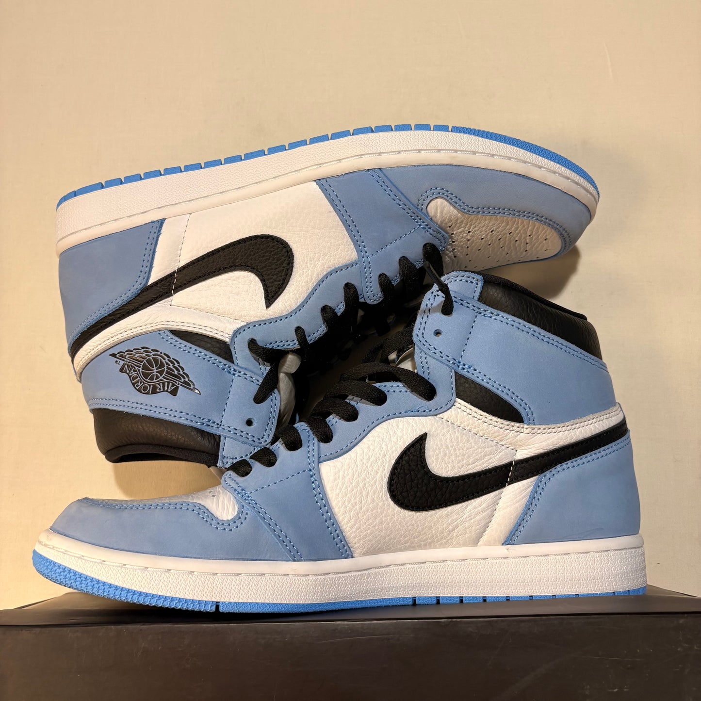 Jordan 1 Retro High OG University Blue U11
