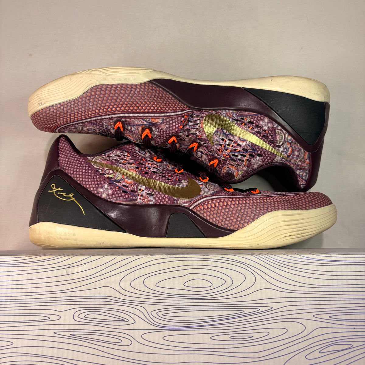 Nike Kobe 9 Em Low Silk
