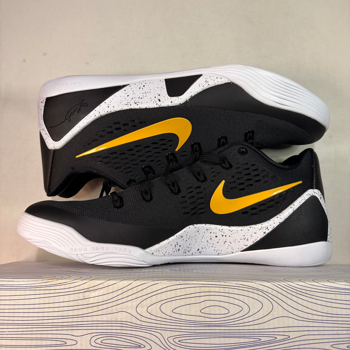 Nike Kobe 9 EM Low Protro TB Black University Gold U10.5