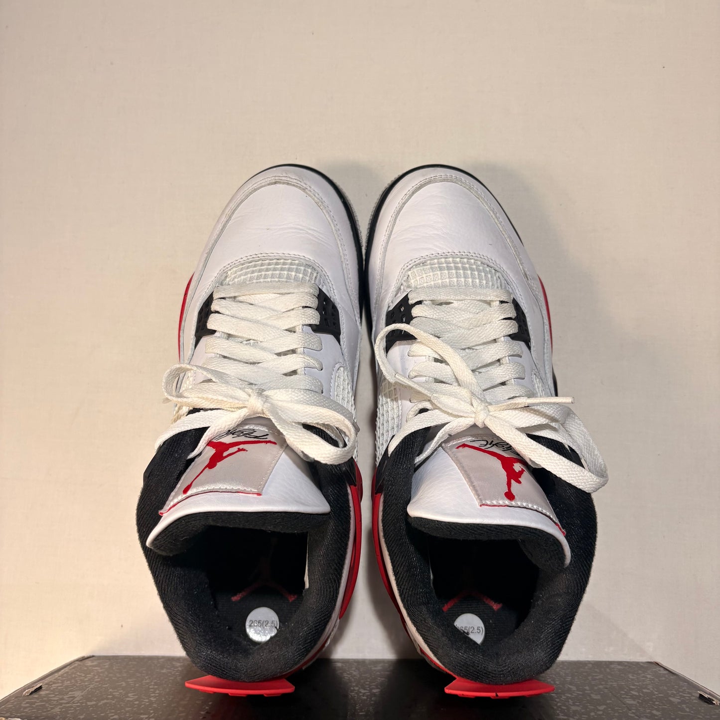 Jordan 4 Retro Red Cement U8.5