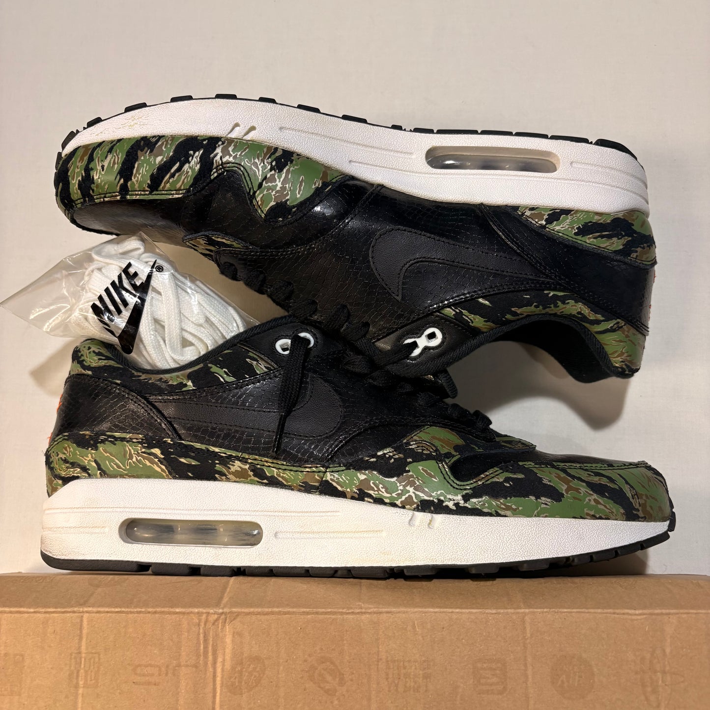 Nike Air Max 1 Atmos Tiger Camo Snakeskin U12