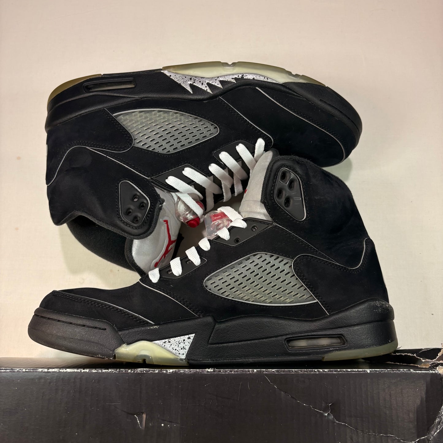 Jordan 5 Retro Black Metallic Reimagined U10
