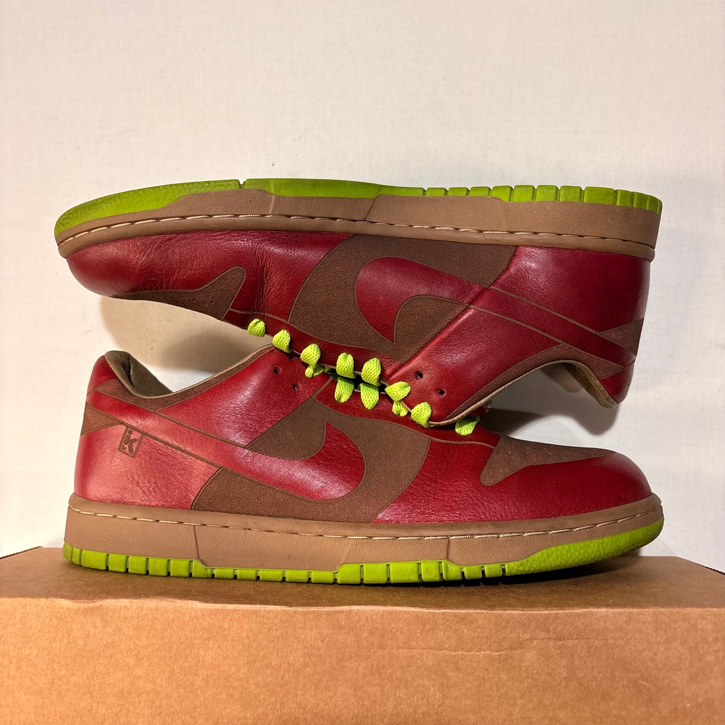 Nike Dunk Low Laser Red 1 Piece Innovation Kitchen (2005) U9