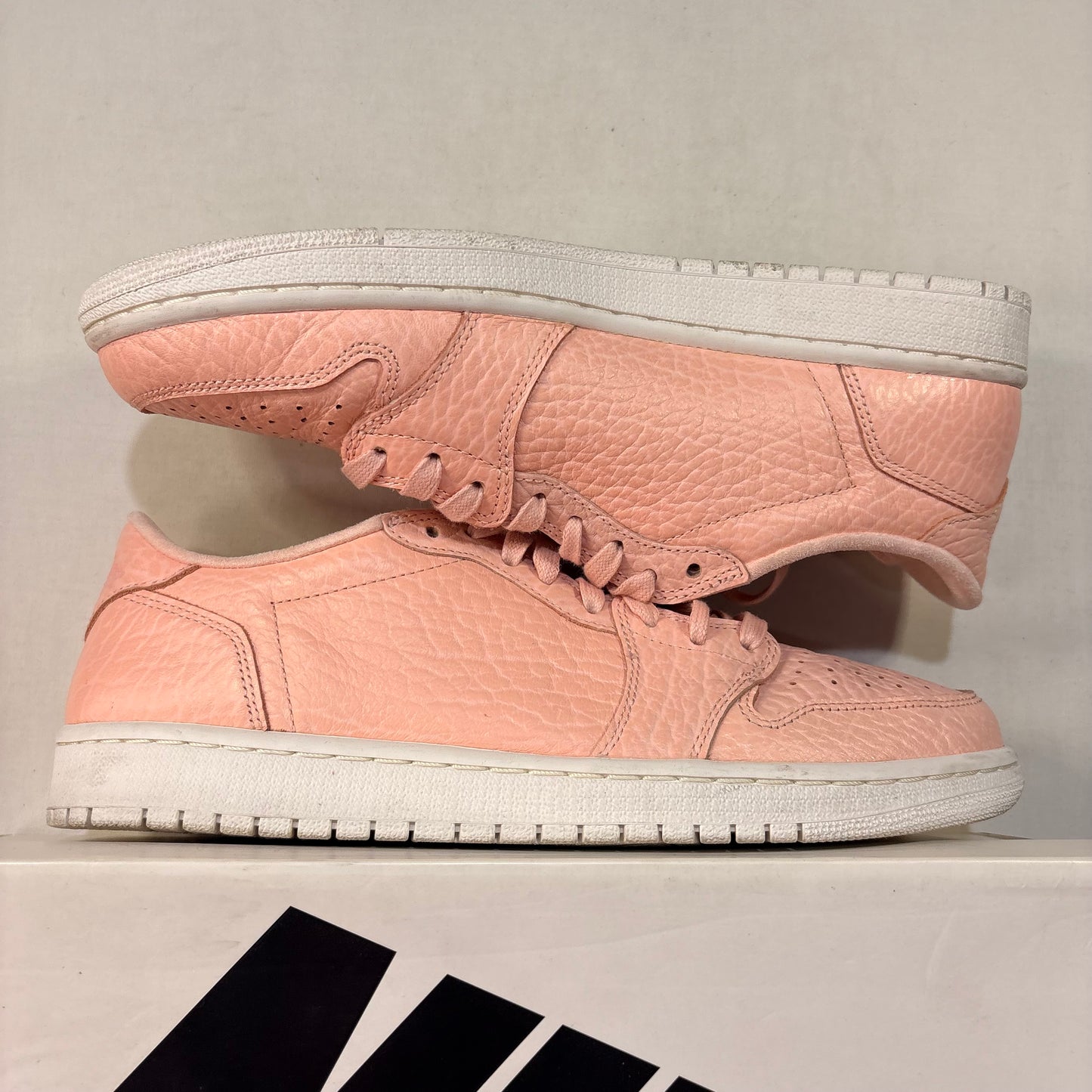 Jordan 1 Retro Low NS Artic Orange U10
