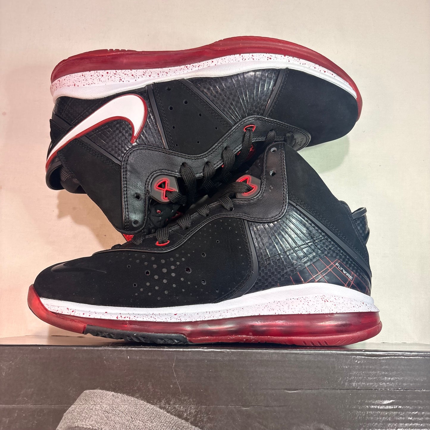 Nike Lebron 8 Black/White/Red U7.5