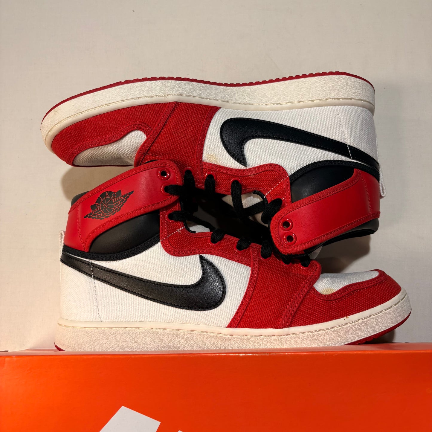 Jordan 1 Retro AJKO Chicago (2021) U10