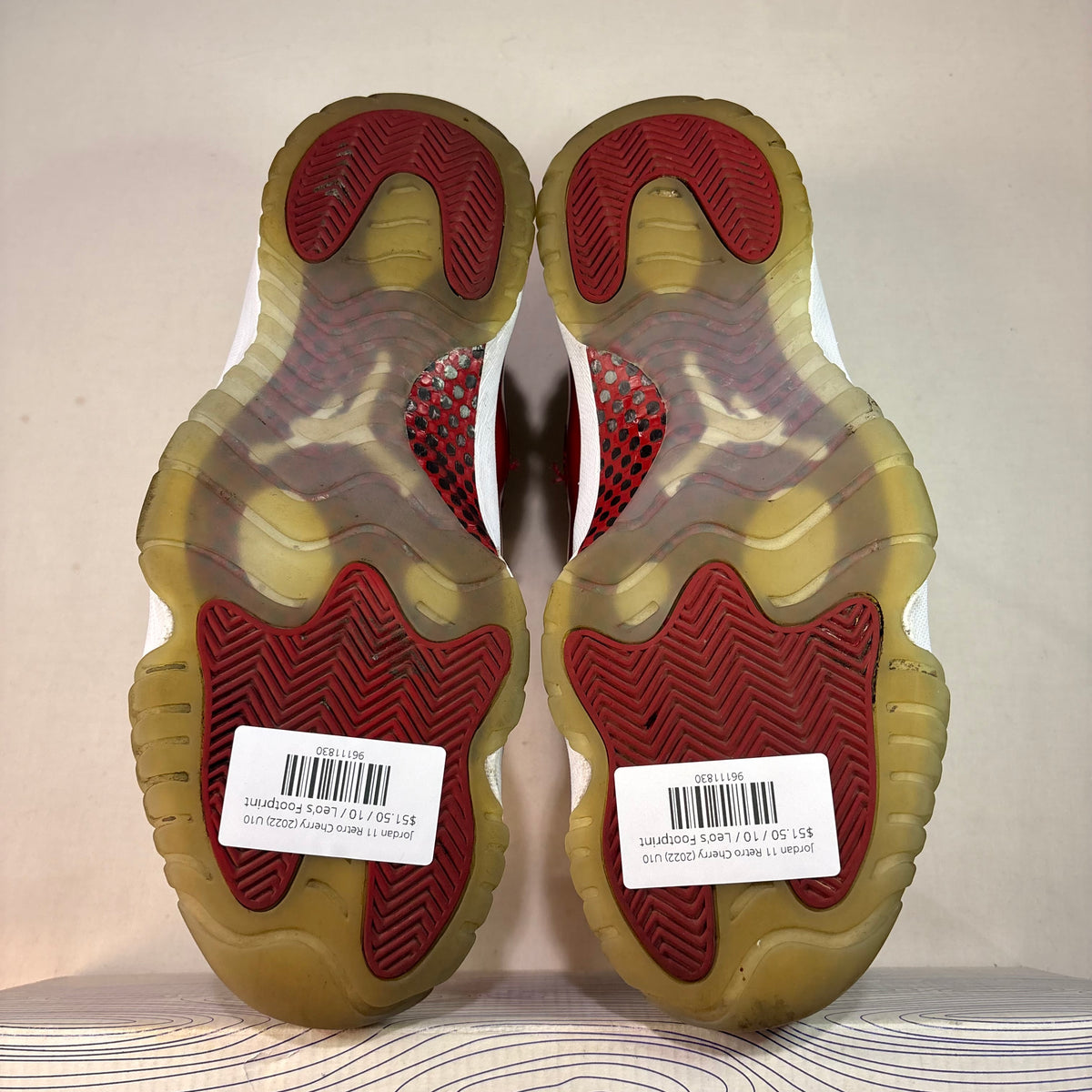 Jordan 11 Retro Cherry (2022) U10