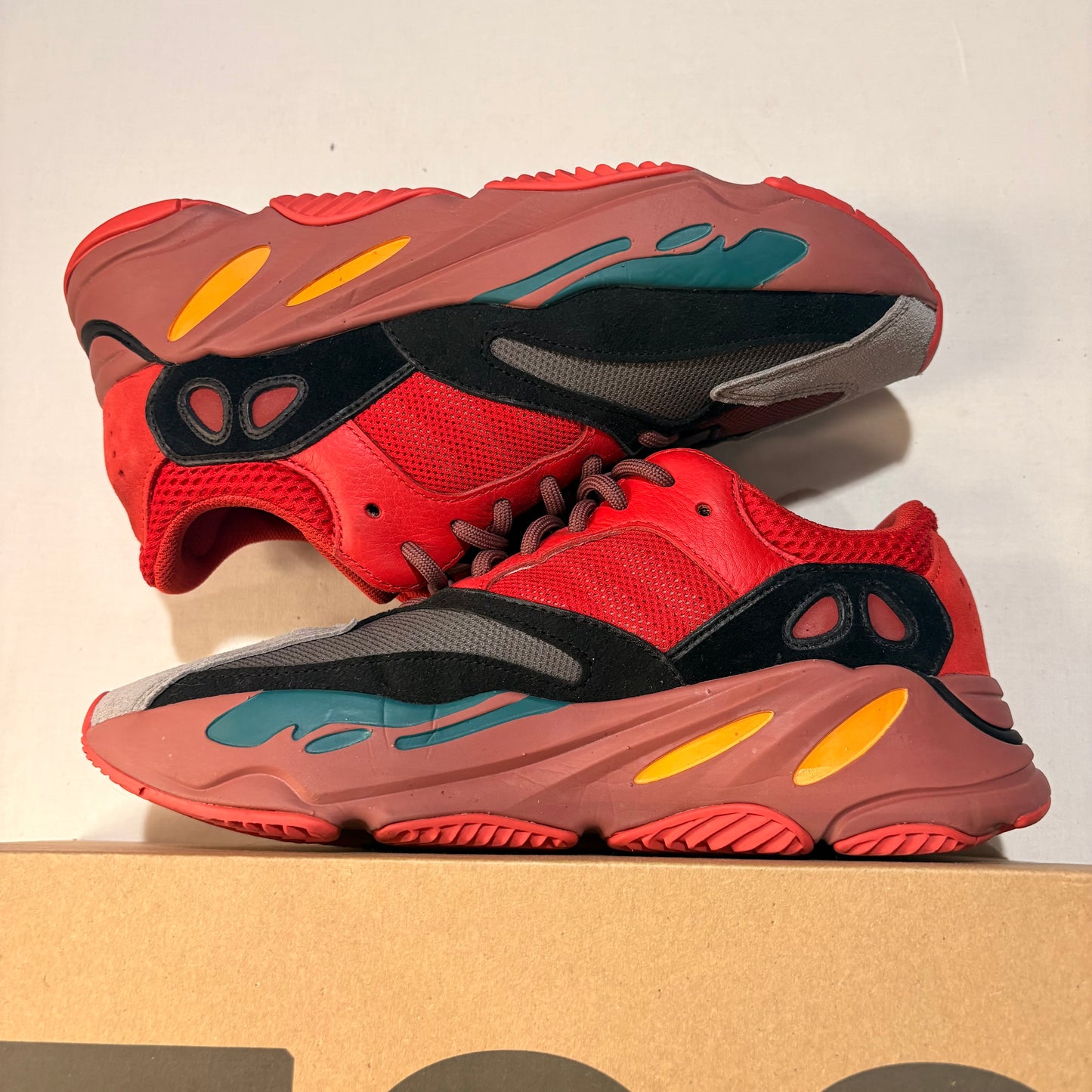 Adidas Yeezy 700 Hi Res Red U9.5