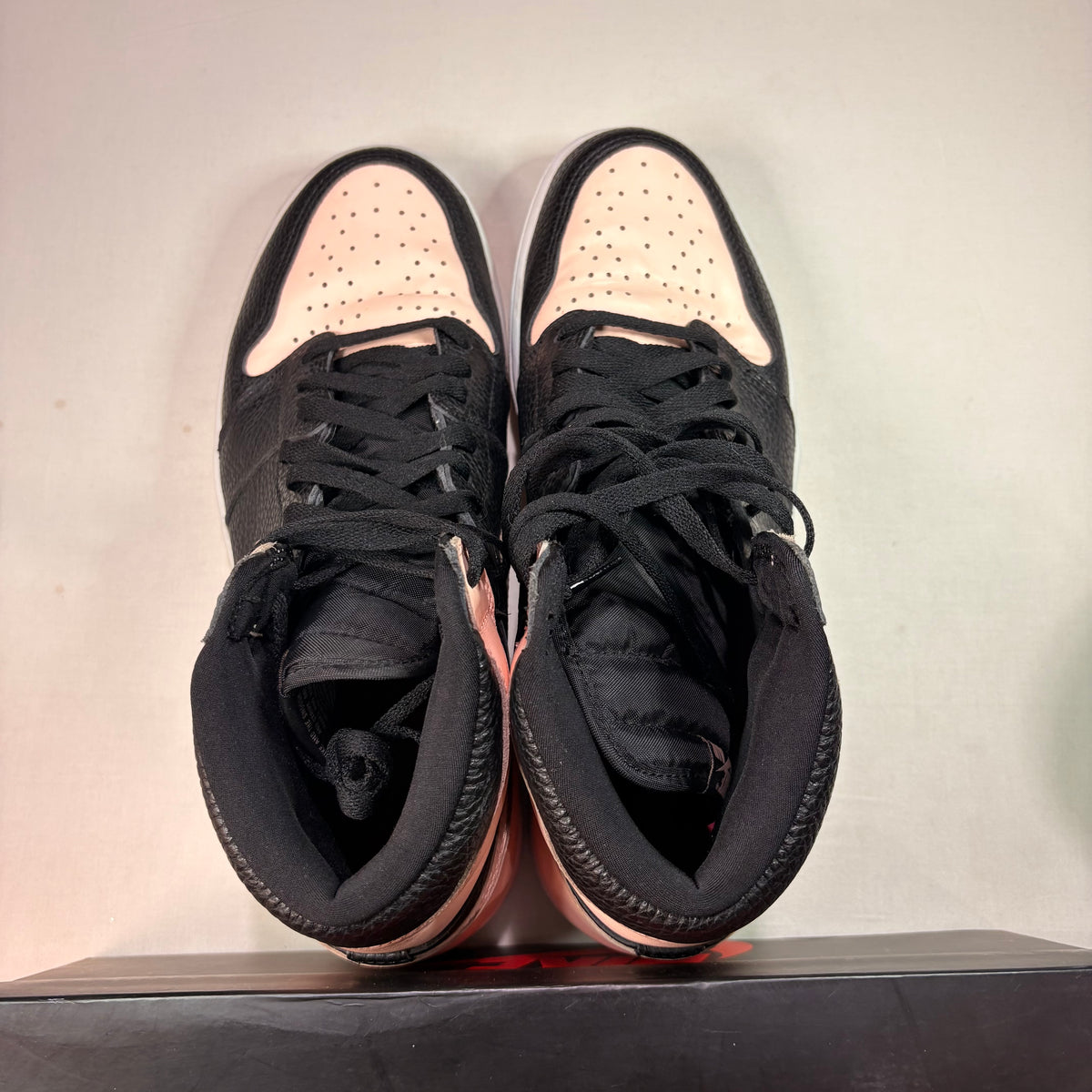 Jordan 1 Retro High Black Crimson Tint U12