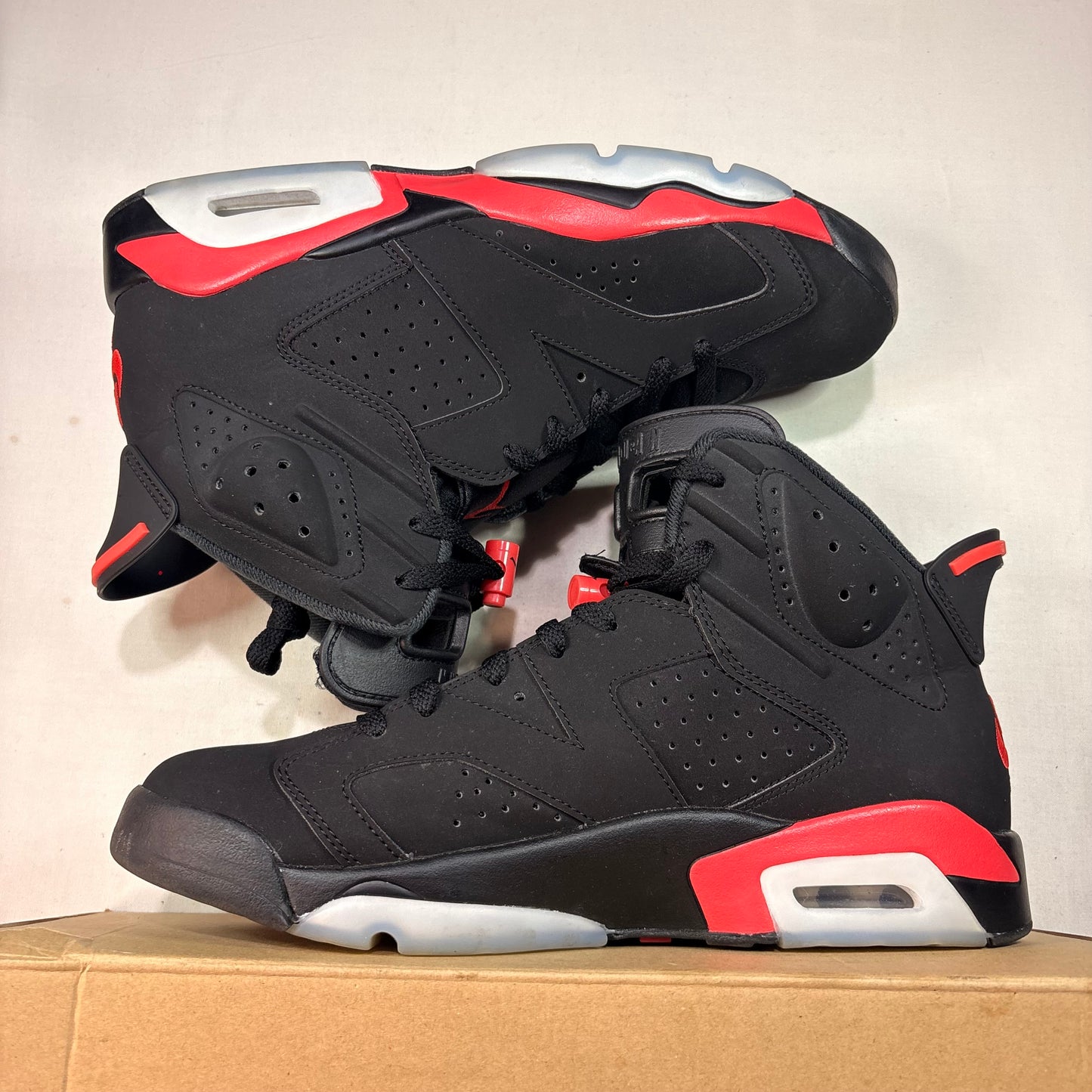 Jordan 6 Retro Infrared Salesman U10