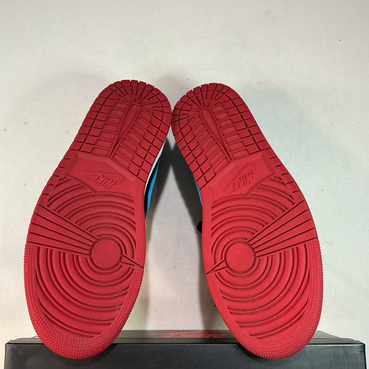 Jordan 1 Retro Low NC to Chi U8.5W