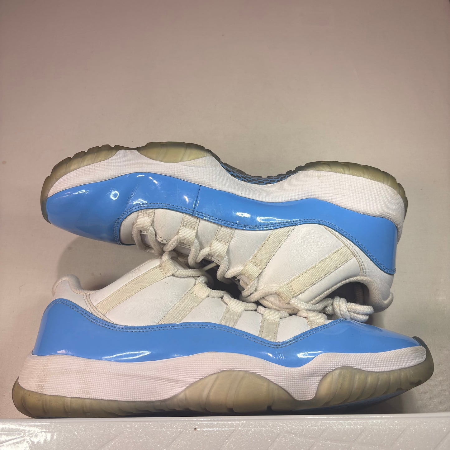 Jordan 11 Retro Low University Blue (2017) U10