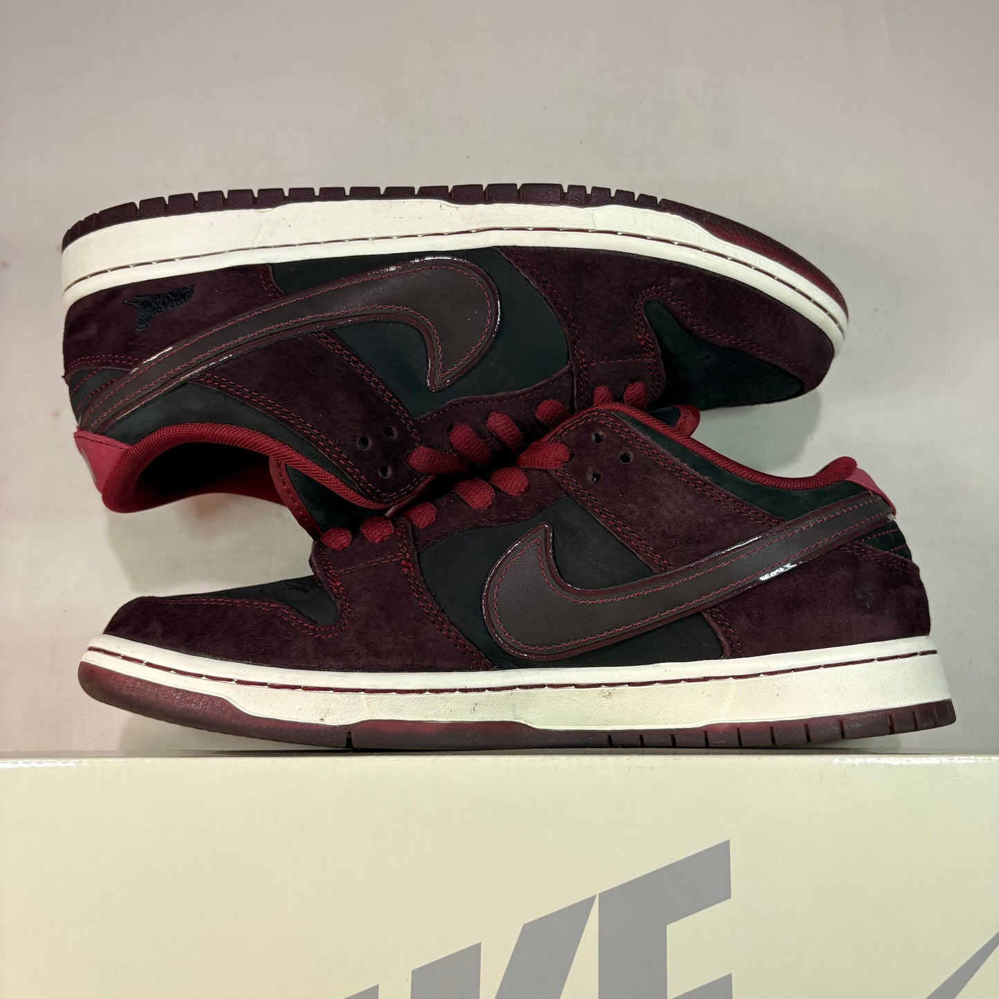 Nike Sb Dunk Low Riot Skateshop U10