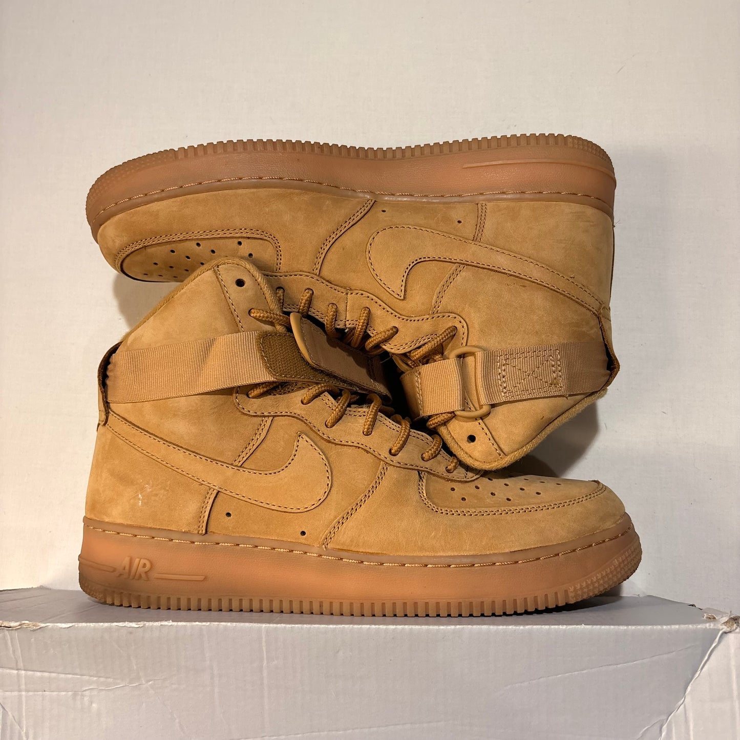 Nike Air Force 1 High Wheat (2015) U8.5