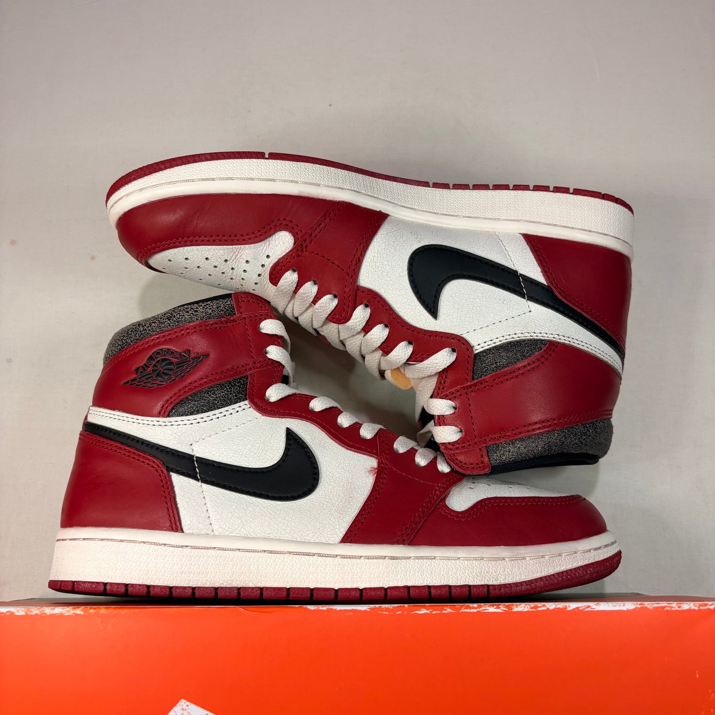 Jordan 1 Retro High Chicago Lost & Found U8.5