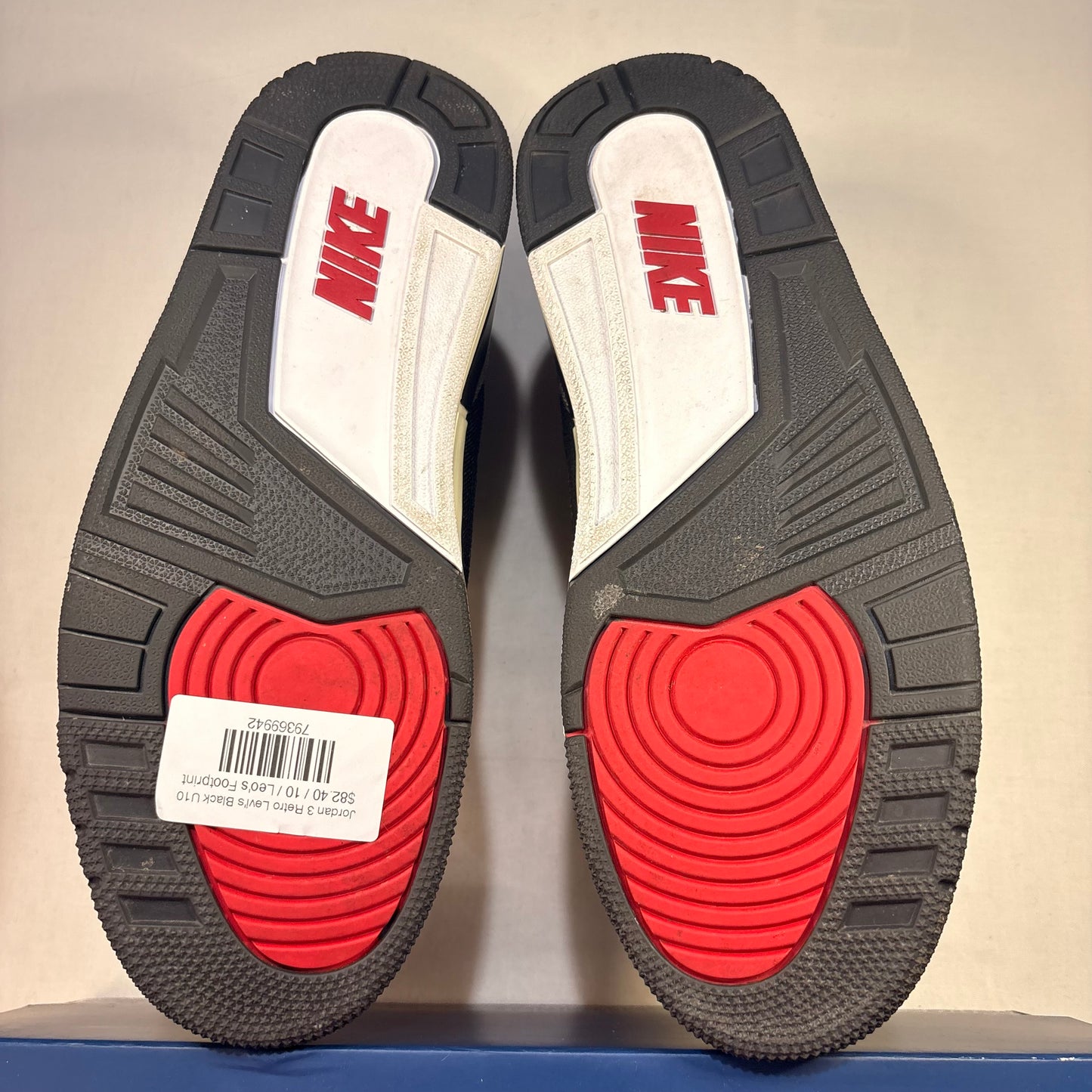 Jordan 3 Retro Levi's Black U10