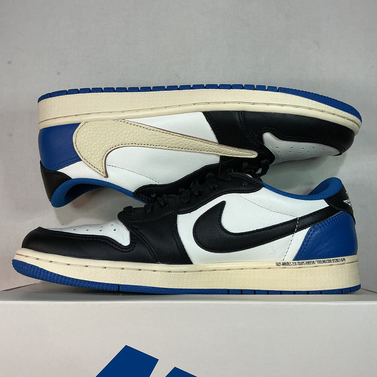 Jordan 1 Retro Low Fragment Travis Scott U9.5