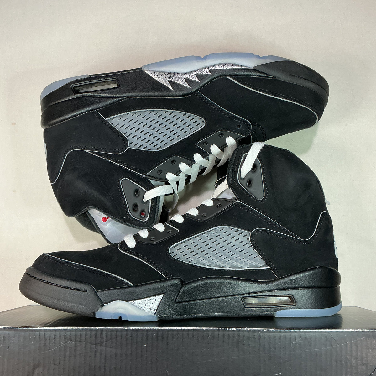 Jordan 5 Retro Black Metallic Reimagined U9.5