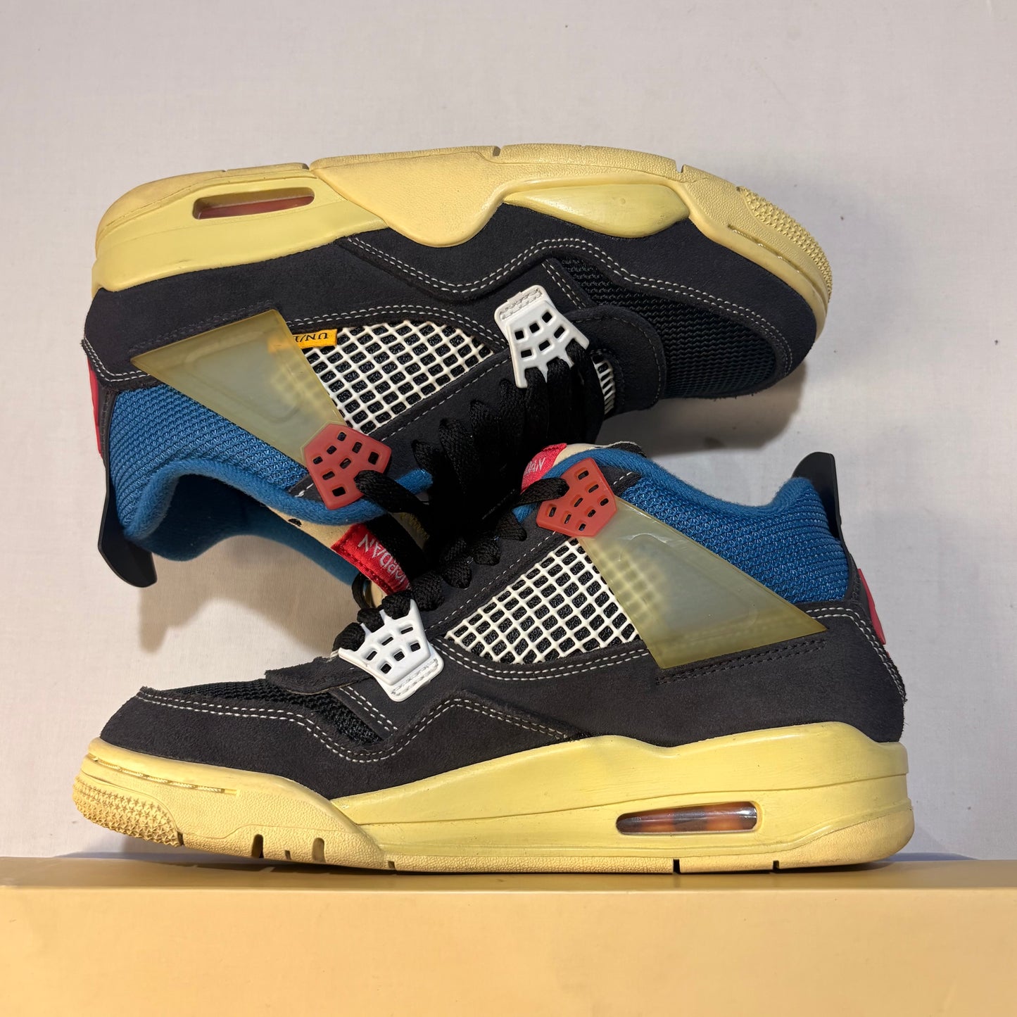 Jordan 4 Union Off Noir U5