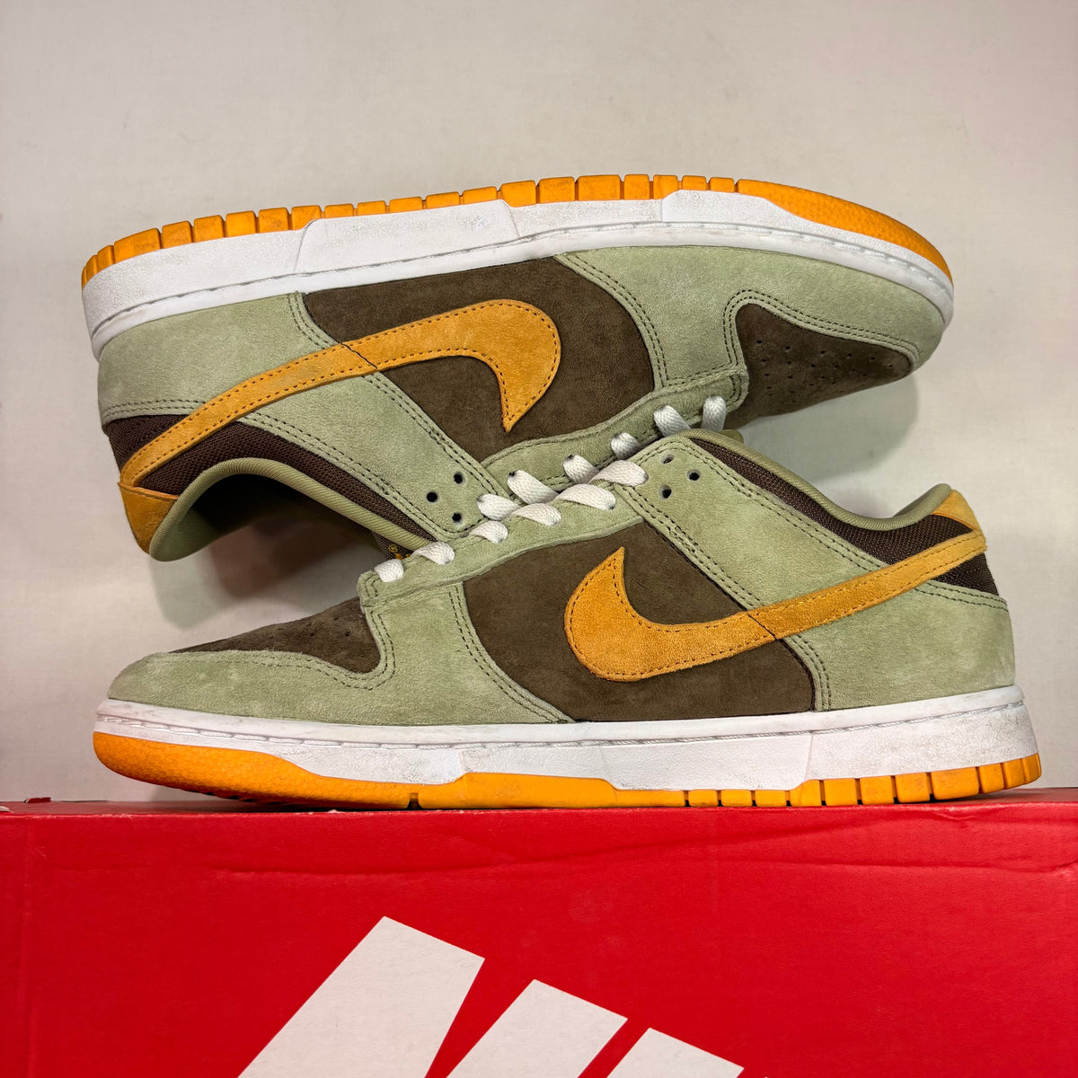 Nike Dunk Low Dusty Olive U9.5