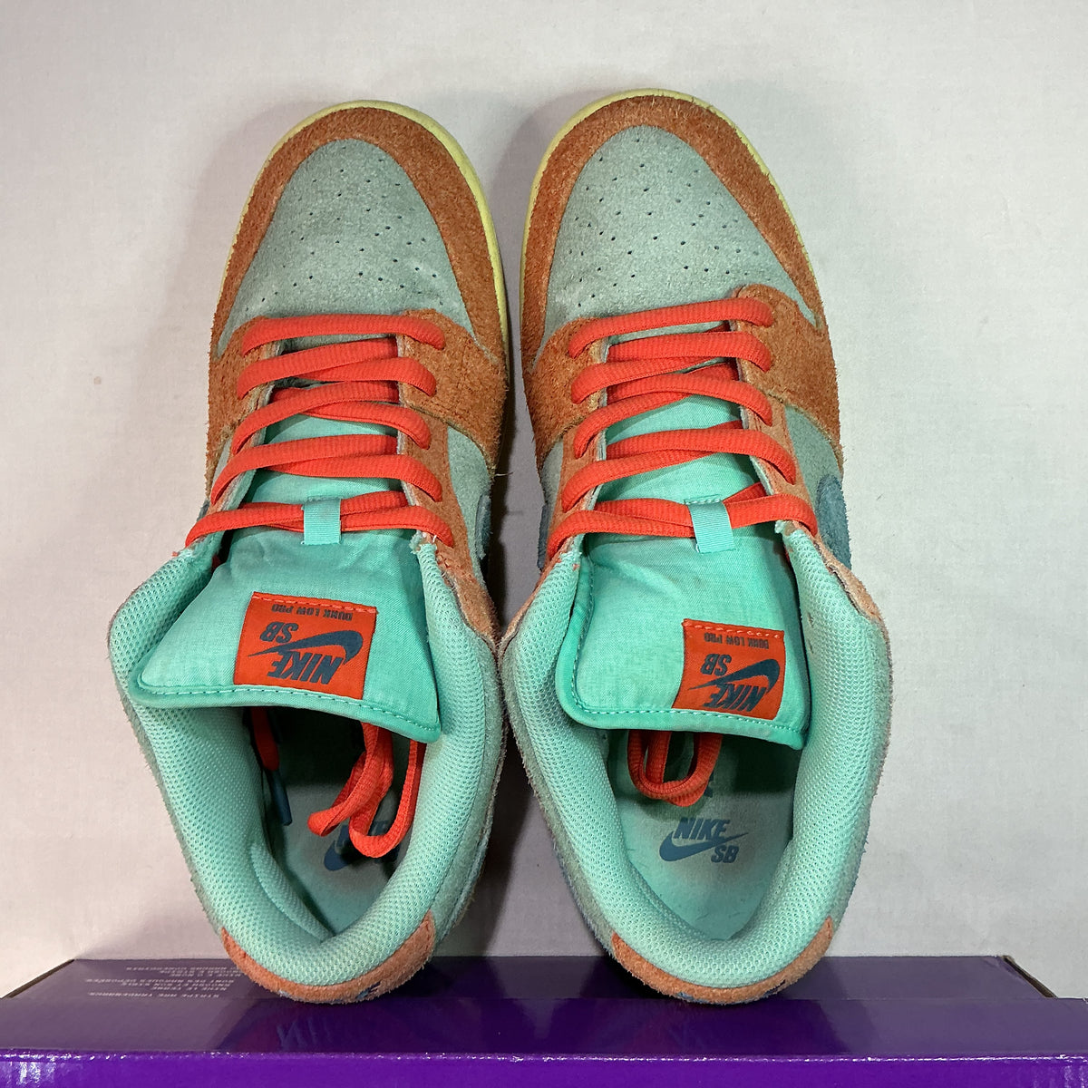Nike SB Dunk Low Orange Emerald Rise U10