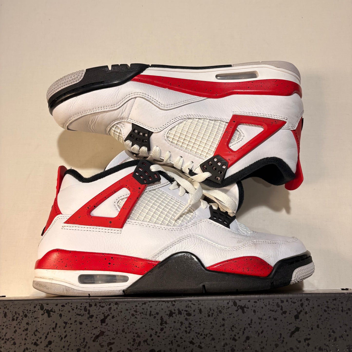 Jordan 4 Retro Red Cement U8.5