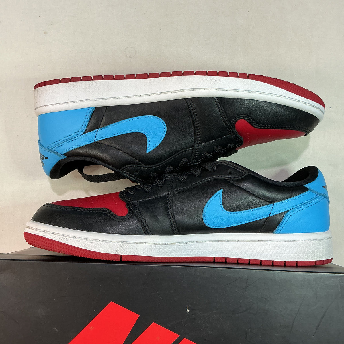 Jordan 1 Retro Low NC to Chi U8.5W