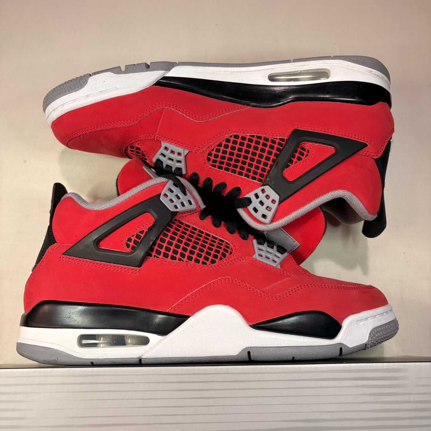 Jordan 4 Retro Toro Bravo (2026) U10