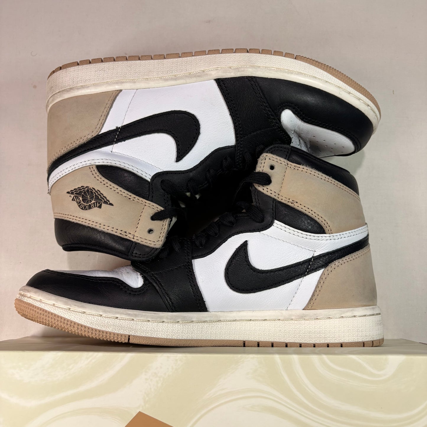 Jordan 1 Retro High Latte U7.5W