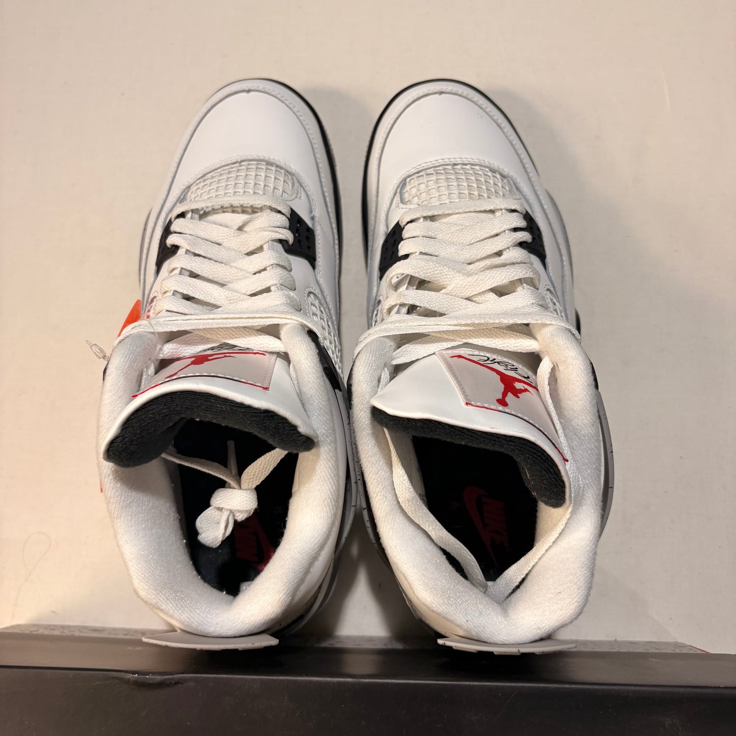 Jordan 4 Retro White Cement (2025) U10
