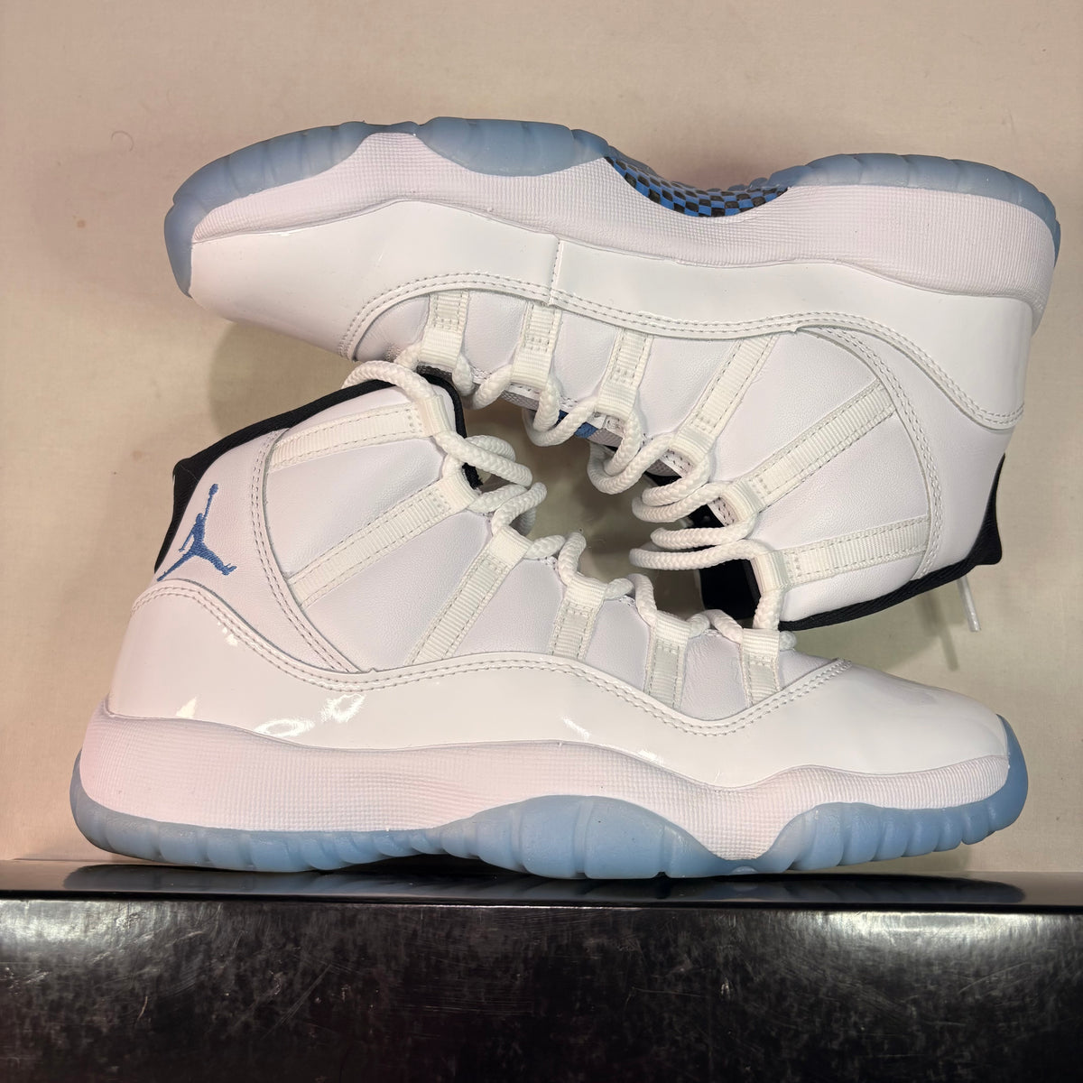Jordan 11 Retro Legend Blue (2024) U6.5