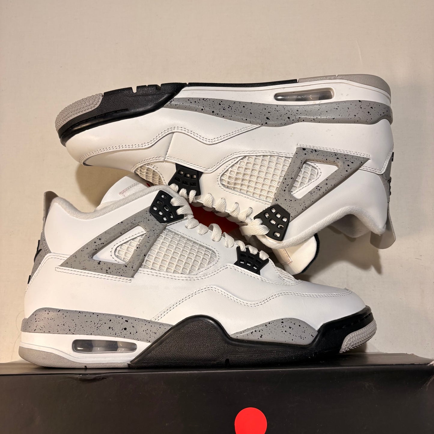 Jordan 4 Retro White Cement (2025) U10
