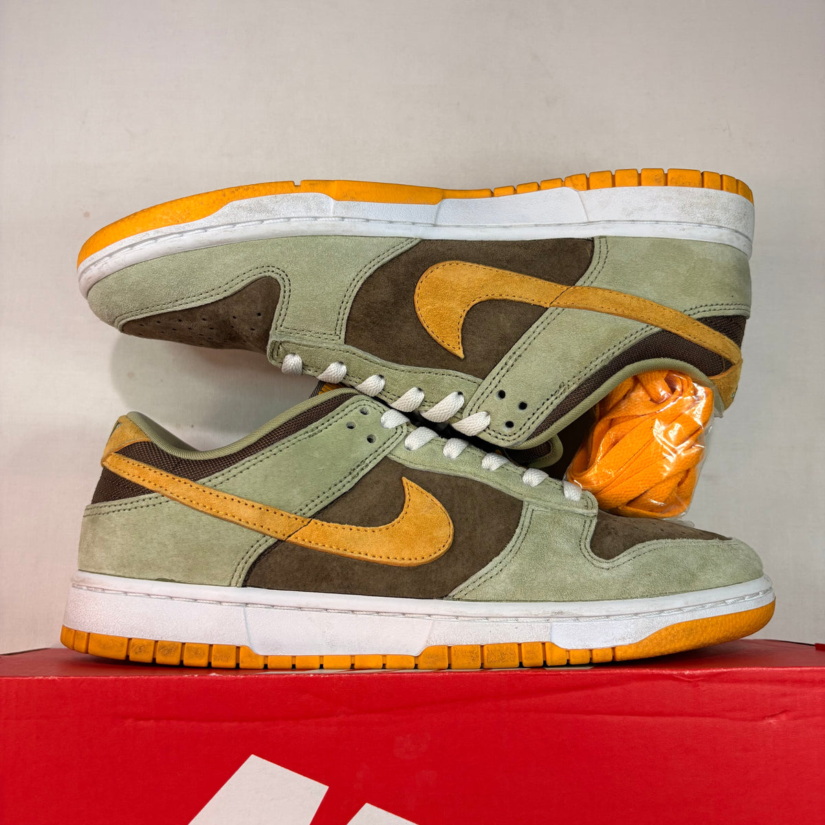 Nike Dunk Low Dusty Olive U9.5