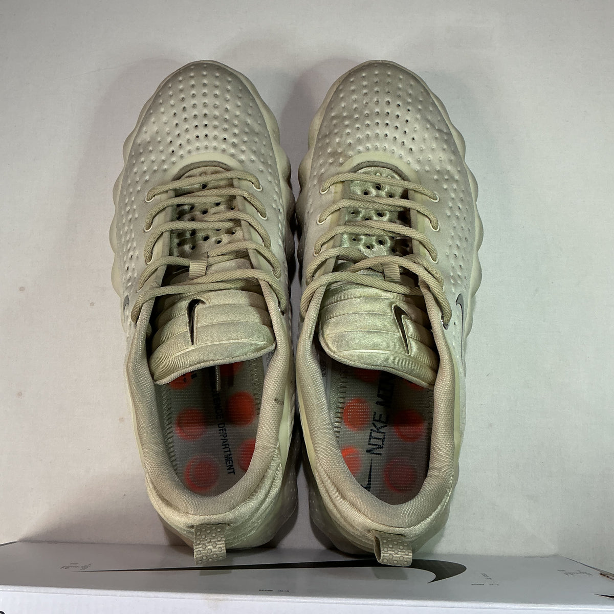 Nike Mind 002 Light Khaki U13
