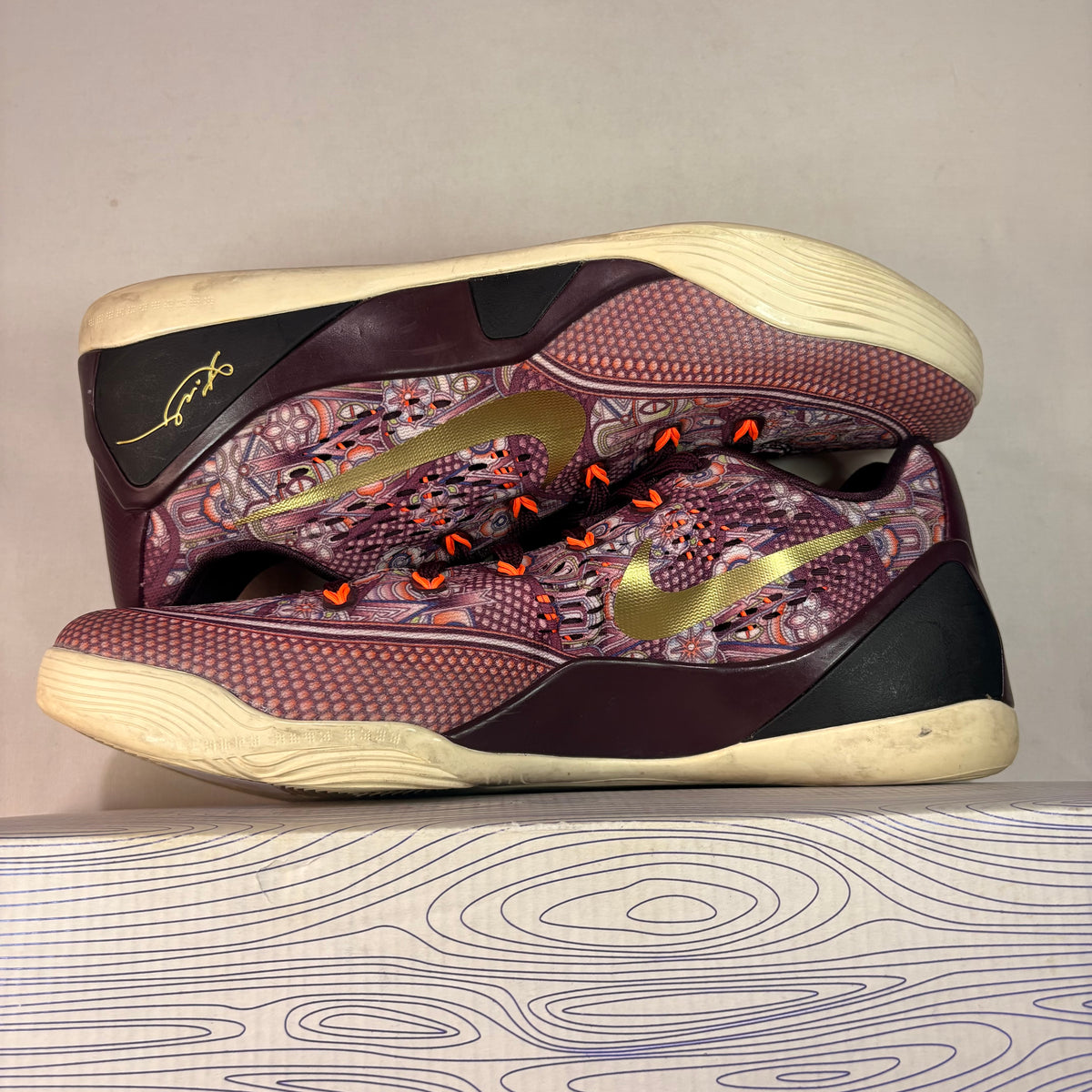 Nike Kobe 9 Em Low Silk