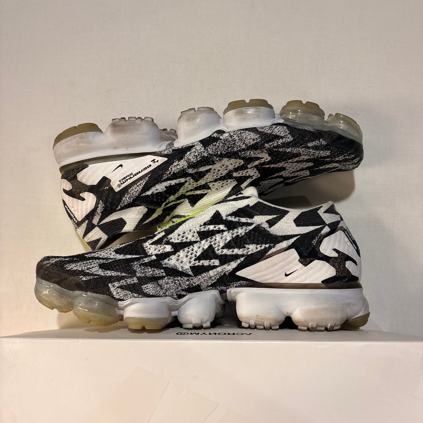 Nike Air Vapormax Moc 2 Acronym Light Bone U9