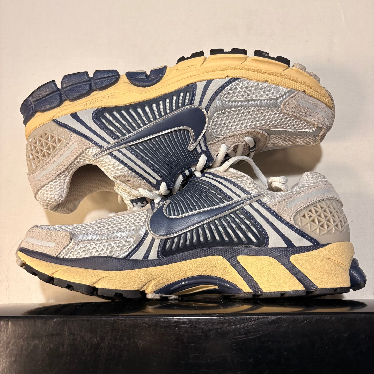 Nike Zoom Vomero 5 Thunder Blue Cream U10.5