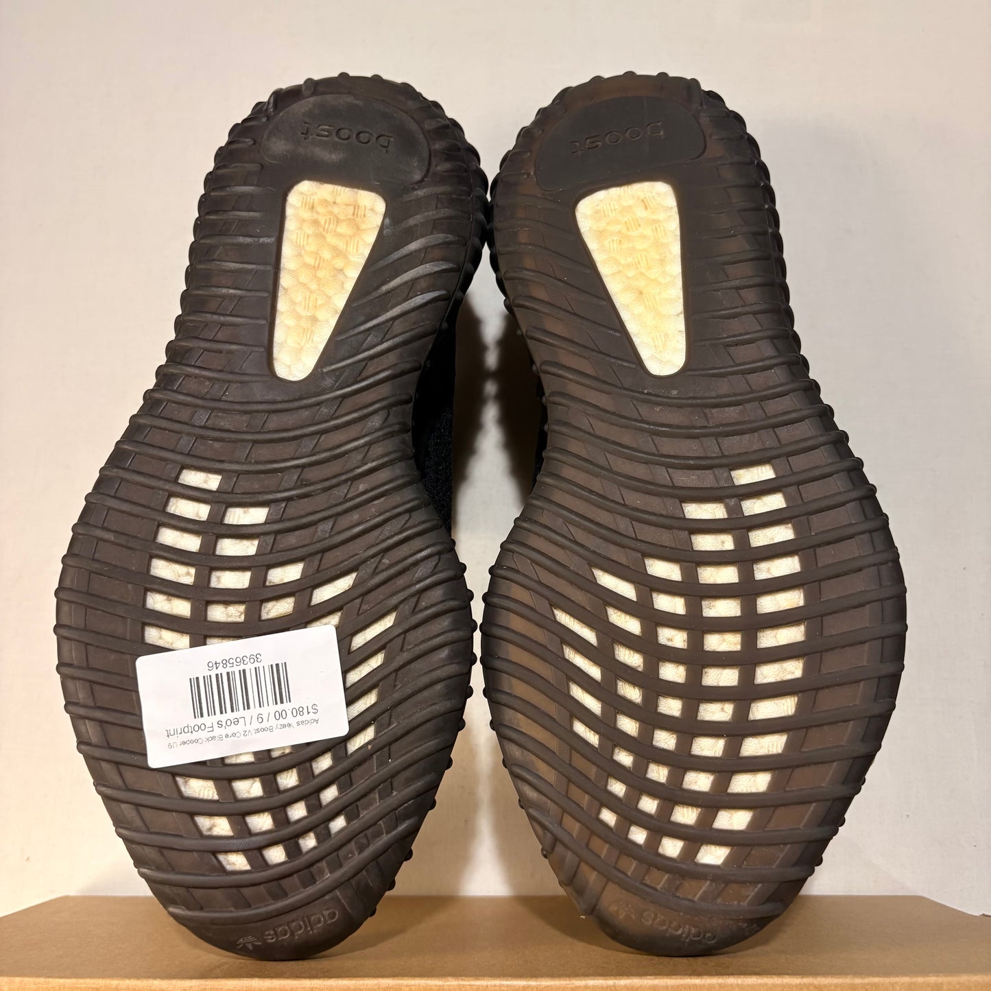 Adidas Yeezy Boost V2 Core Black Cooper U9