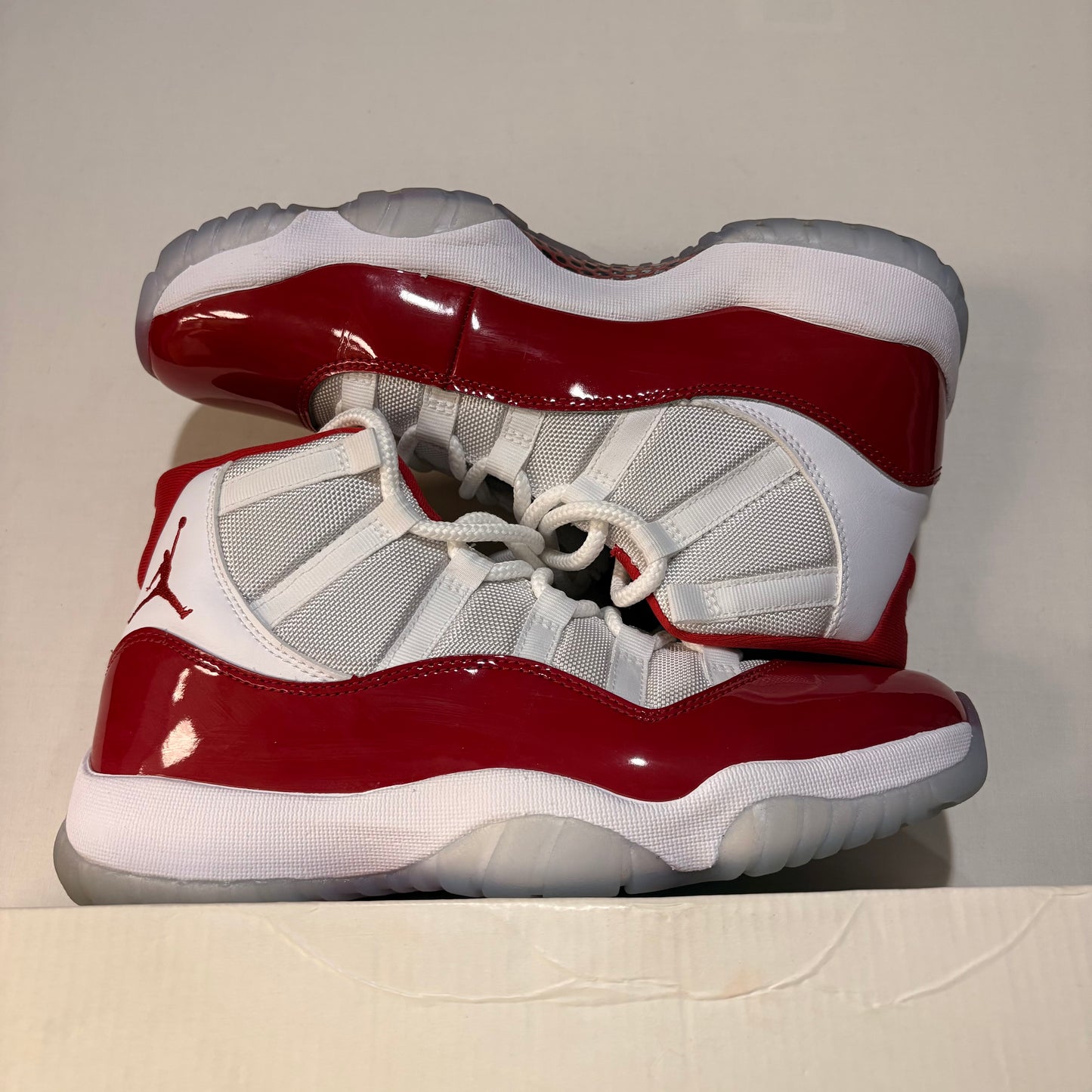 Jordan 11 Retro Cherry (2022) U9