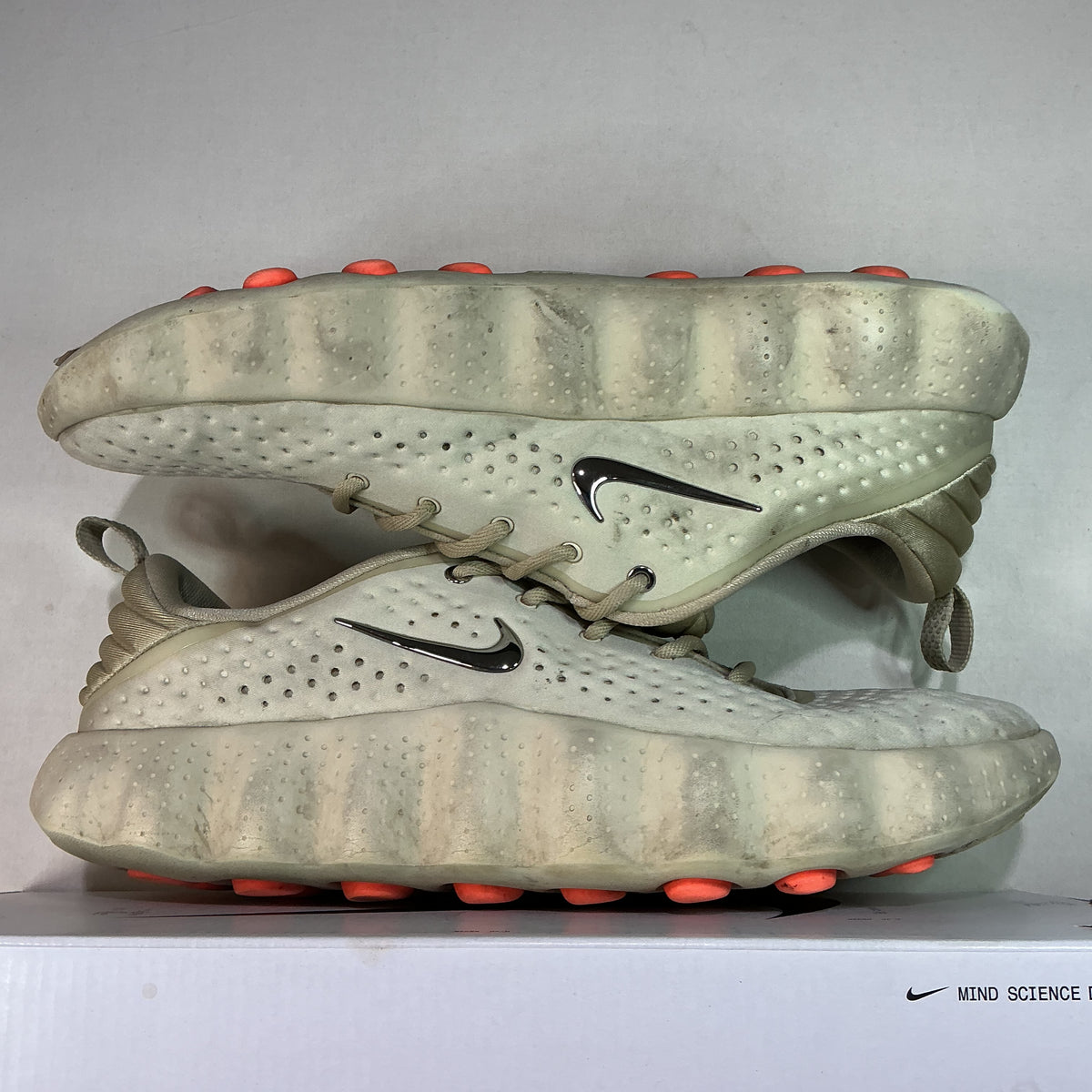 Nike Mind 002 Light Khaki U13