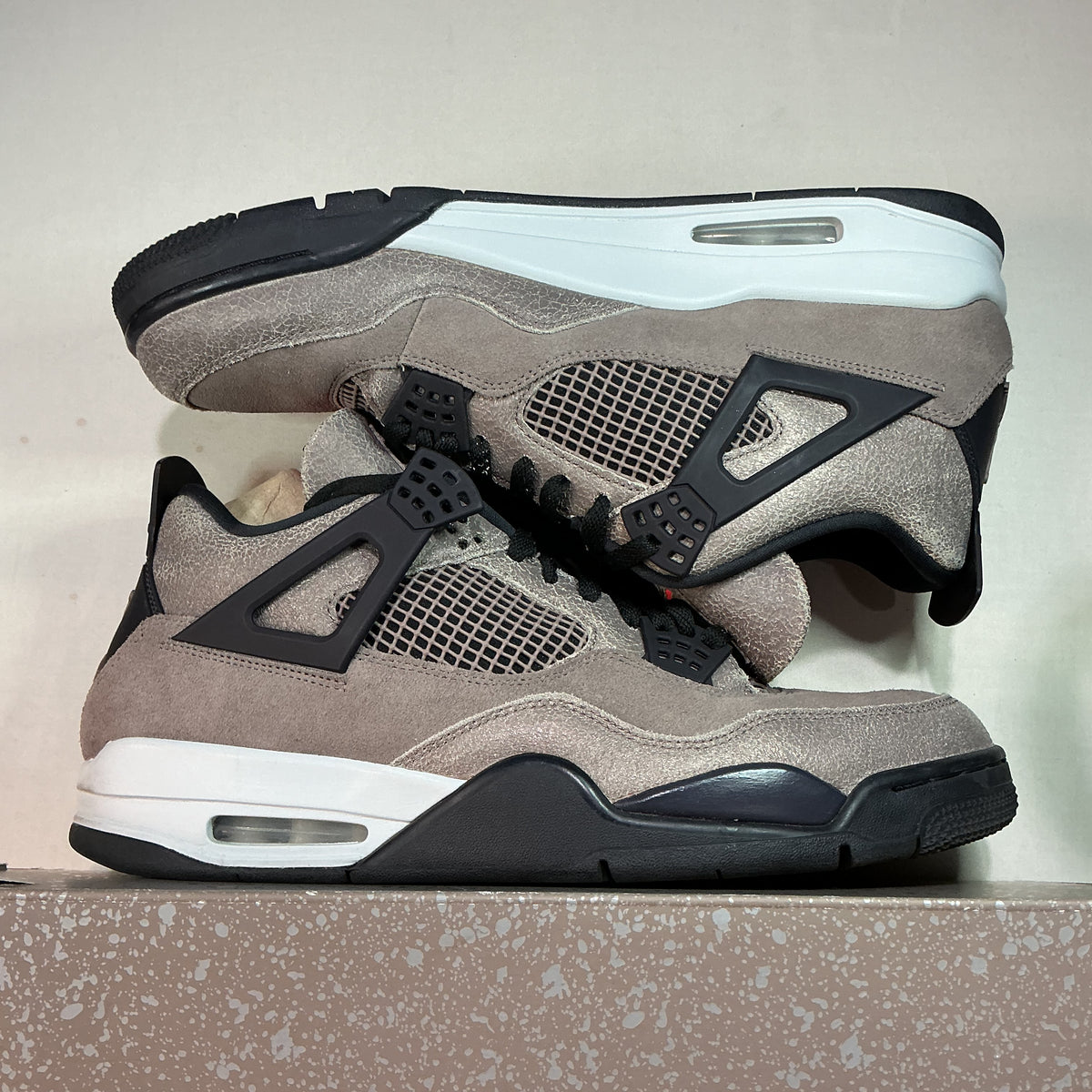 Jordan 4 Retro Taupe Haze U14