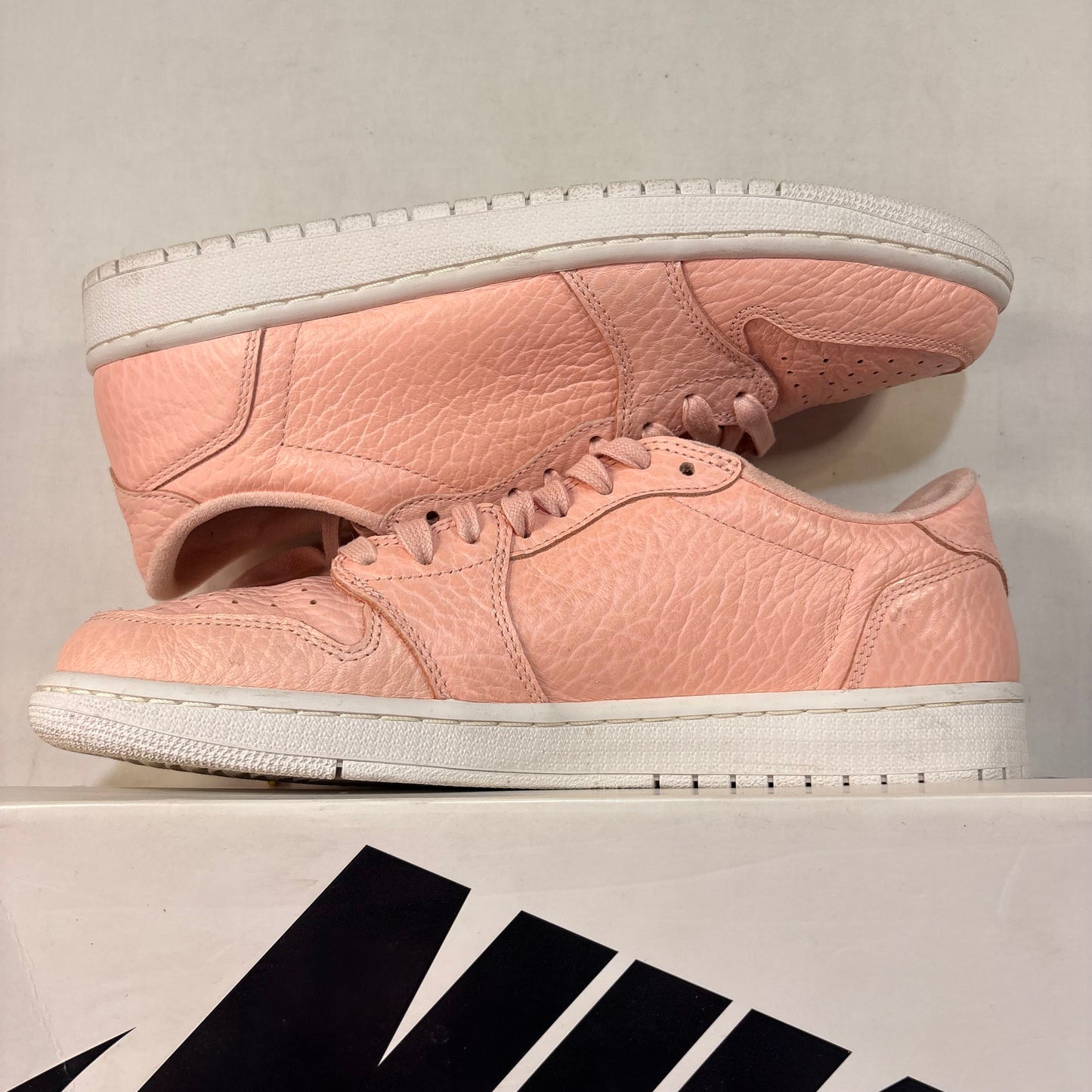 Jordan 1 Retro Low NS Artic Orange U10